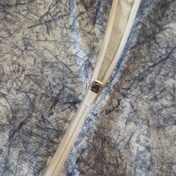 Lululemon Ebb to Train Jacket in wash White/Luna - Picture 9 of 10